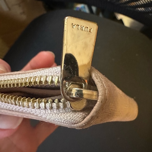 Furla wallet size 4x4.5 in pink. Beautiful condition. - Picture 3 of 6